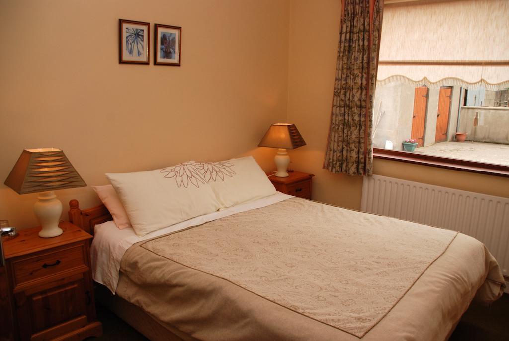 Cradog Farmhouse B&B Urlingford Quarto foto